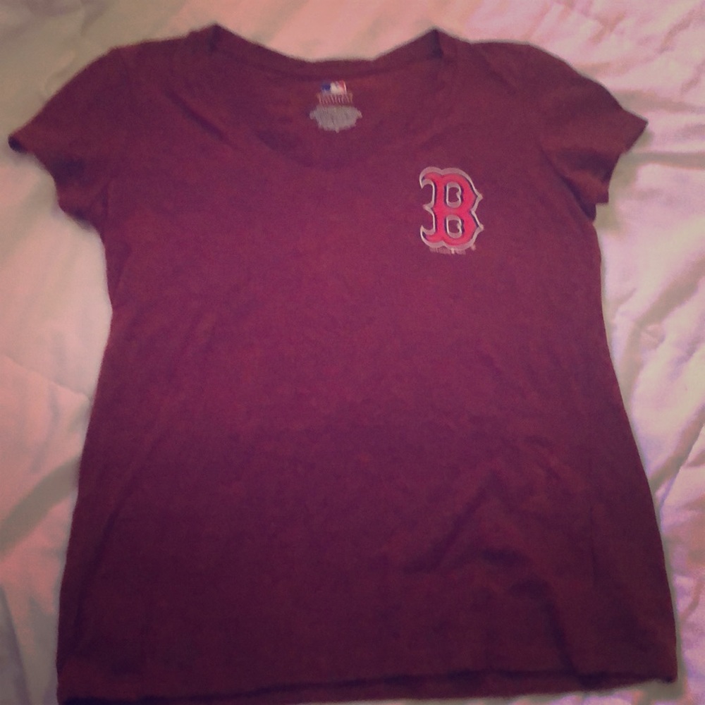 Women’s Boston Red Sox V-neck Tee